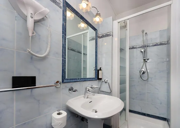 Rimini 3*